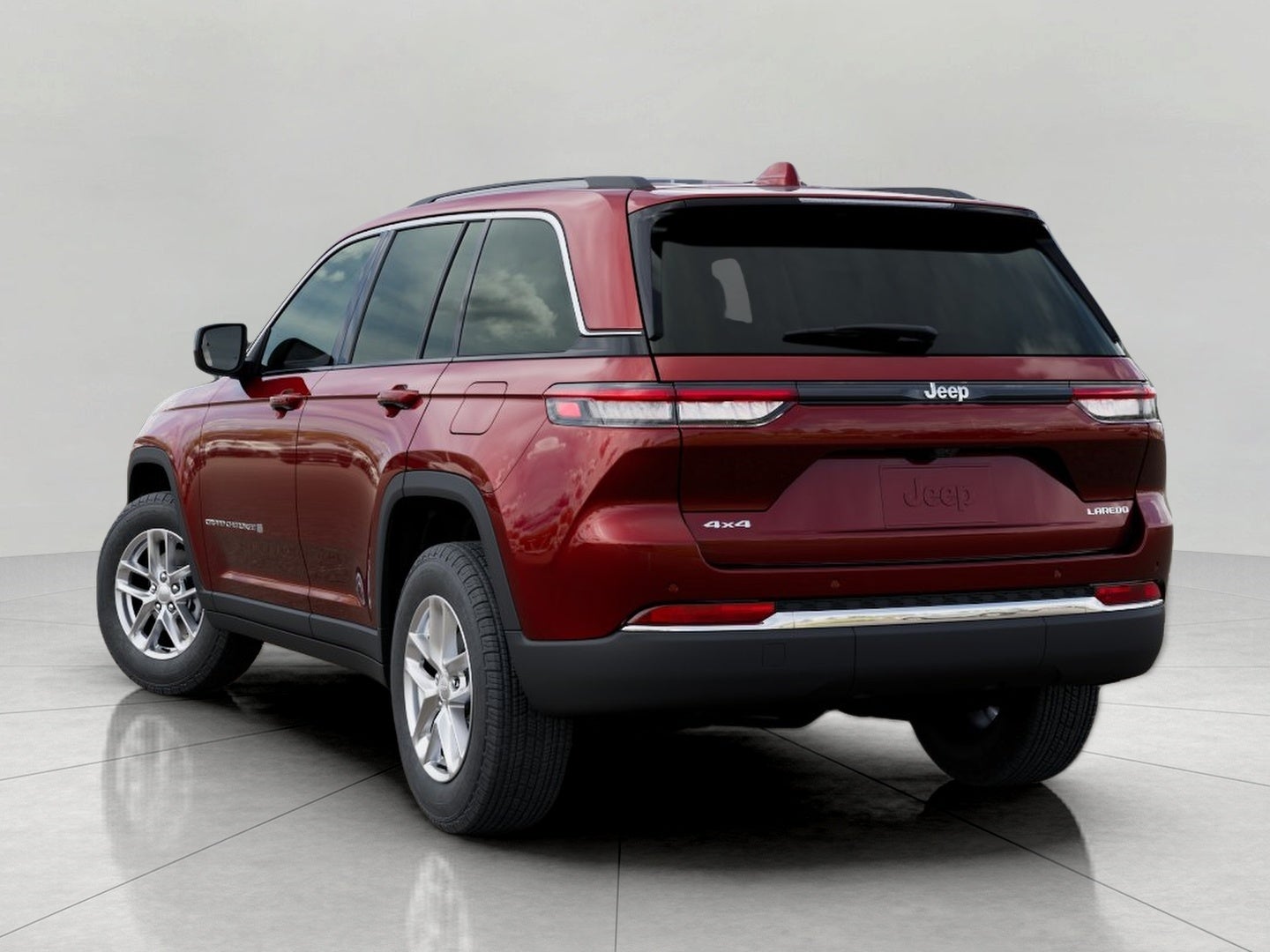 2026 Jeep Grand Cherokee GRAND CHEROKEE LAREDO X 4X4