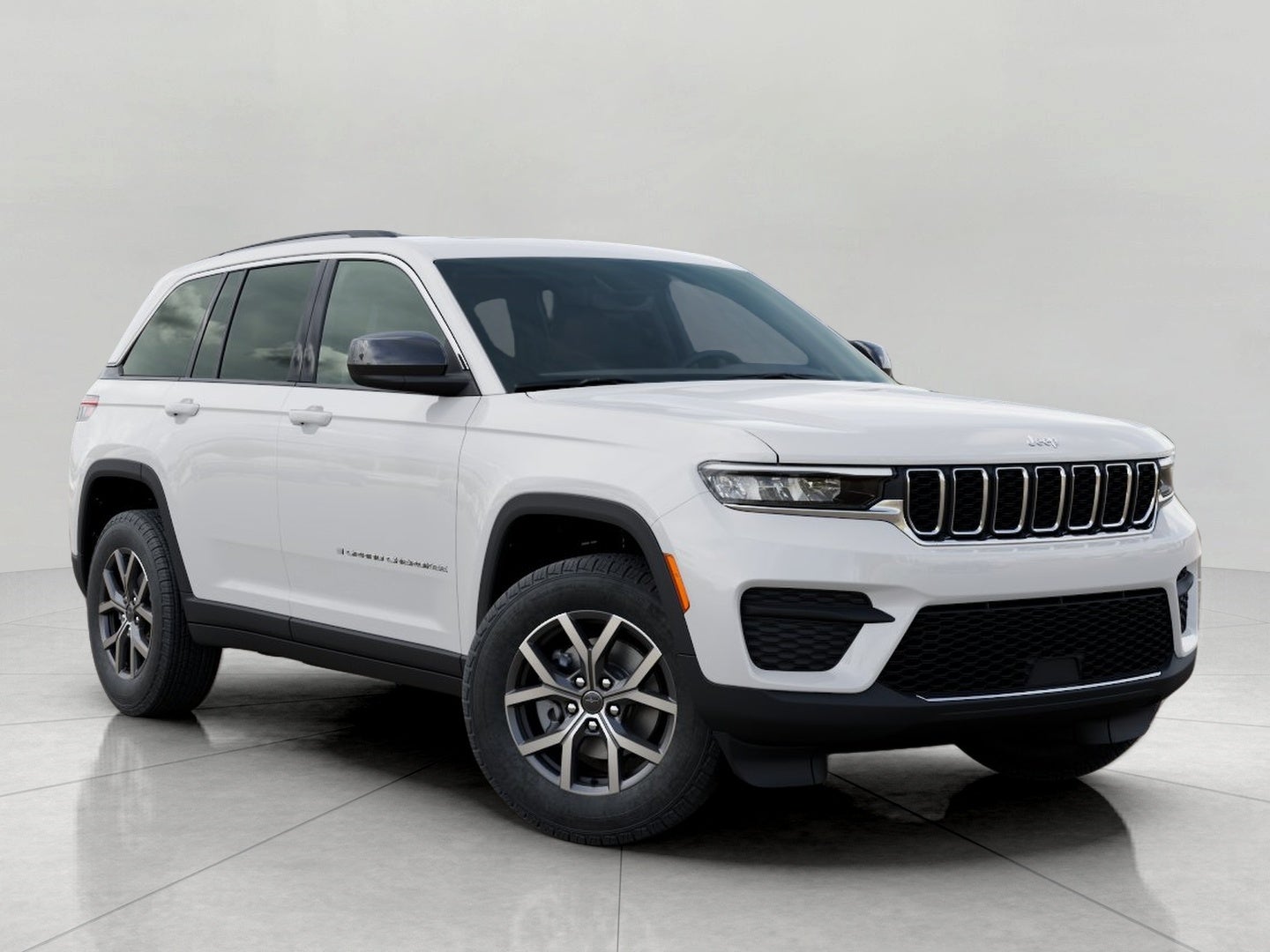 2027 Jeep Grand Cherokee GRAND CHEROKEE LAREDO X 4X4