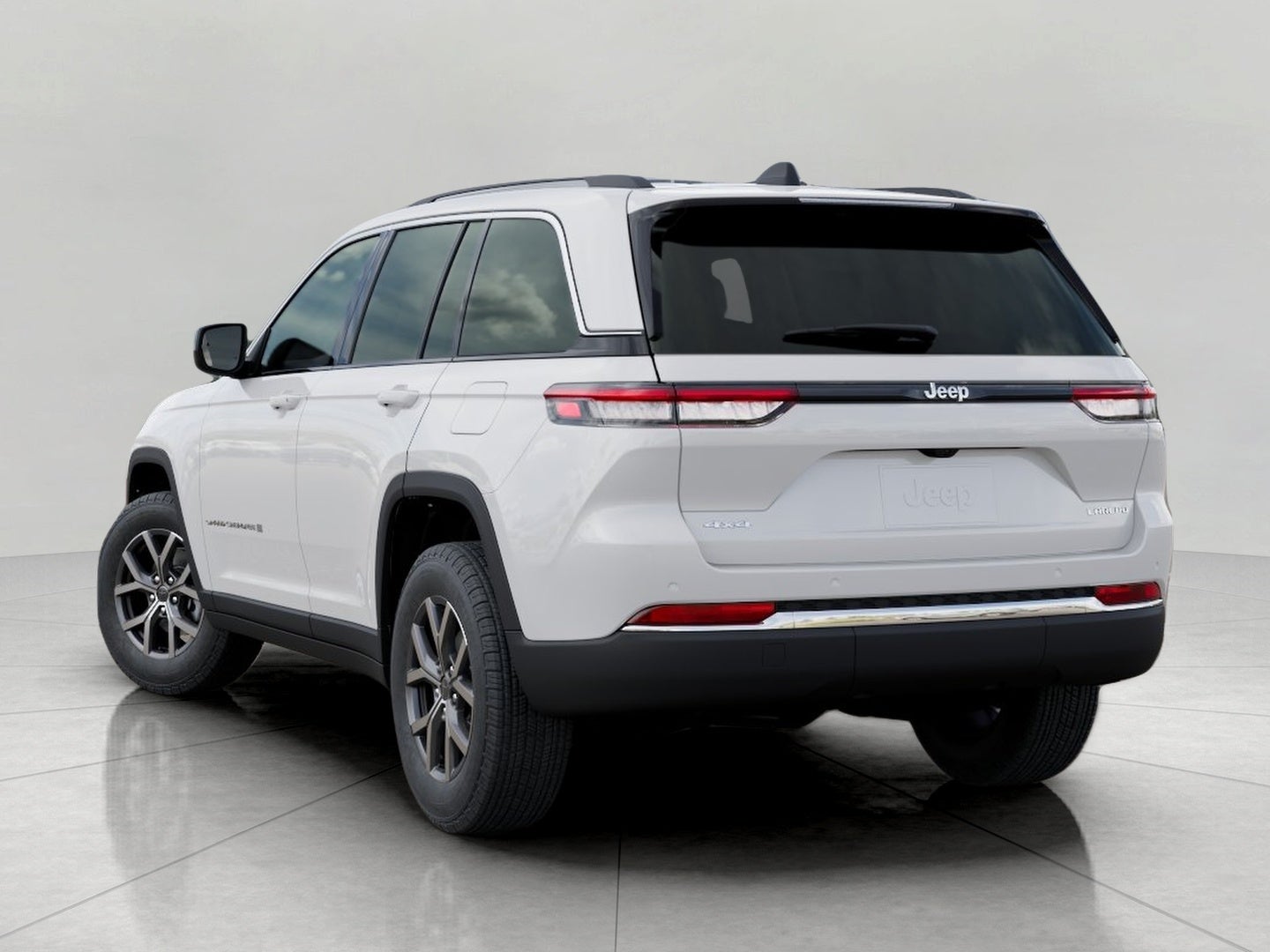 2027 Jeep Grand Cherokee GRAND CHEROKEE LAREDO X 4X4