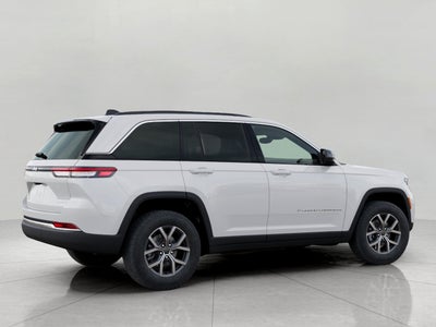 2027 Jeep Grand Cherokee GRAND CHEROKEE LAREDO X 4X4