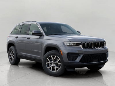 2027 Jeep Grand Cherokee GRAND CHEROKEE LAREDO X 4X4