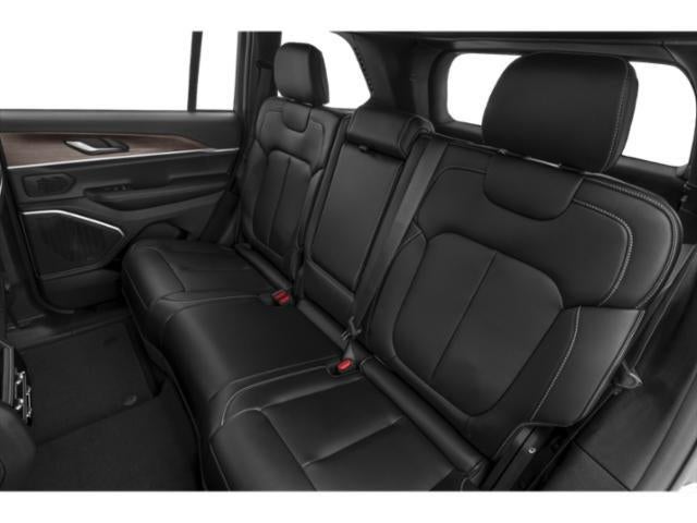 2027 Jeep Grand Cherokee GRAND CHEROKEE LIMITED 4X4