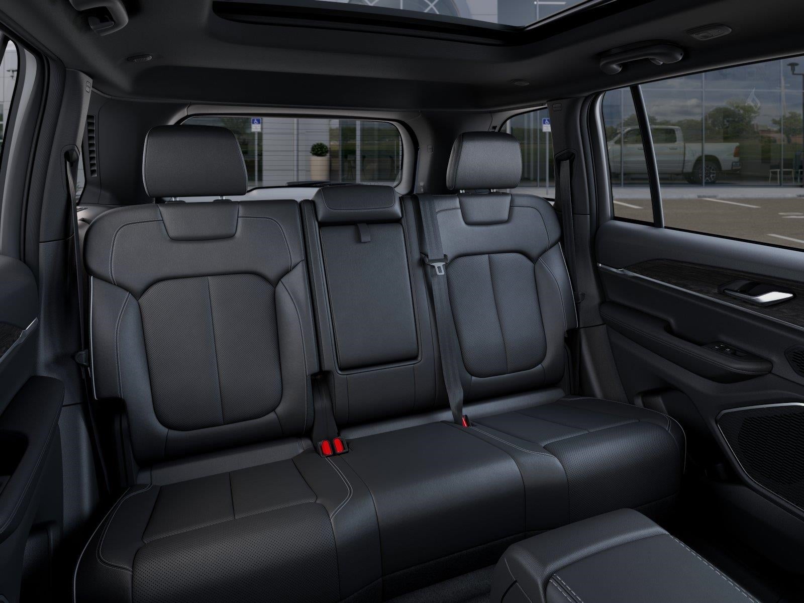 2027 Jeep Grand Cherokee GRAND CHEROKEE LIMITED RESERVE 4X4