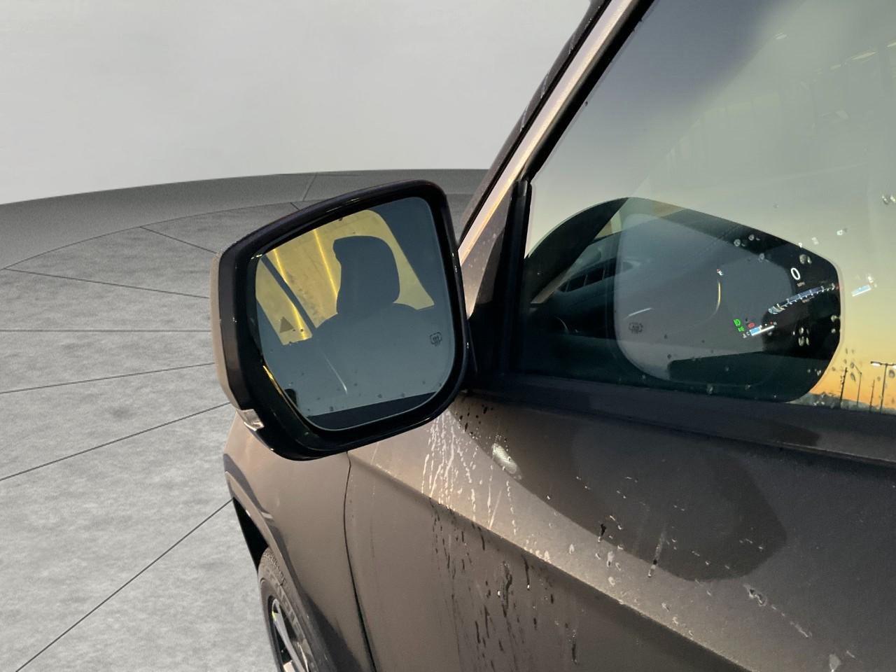 2025 Jeep Grand Cherokee GRAND CHEROKEE OVERLAND 4X4