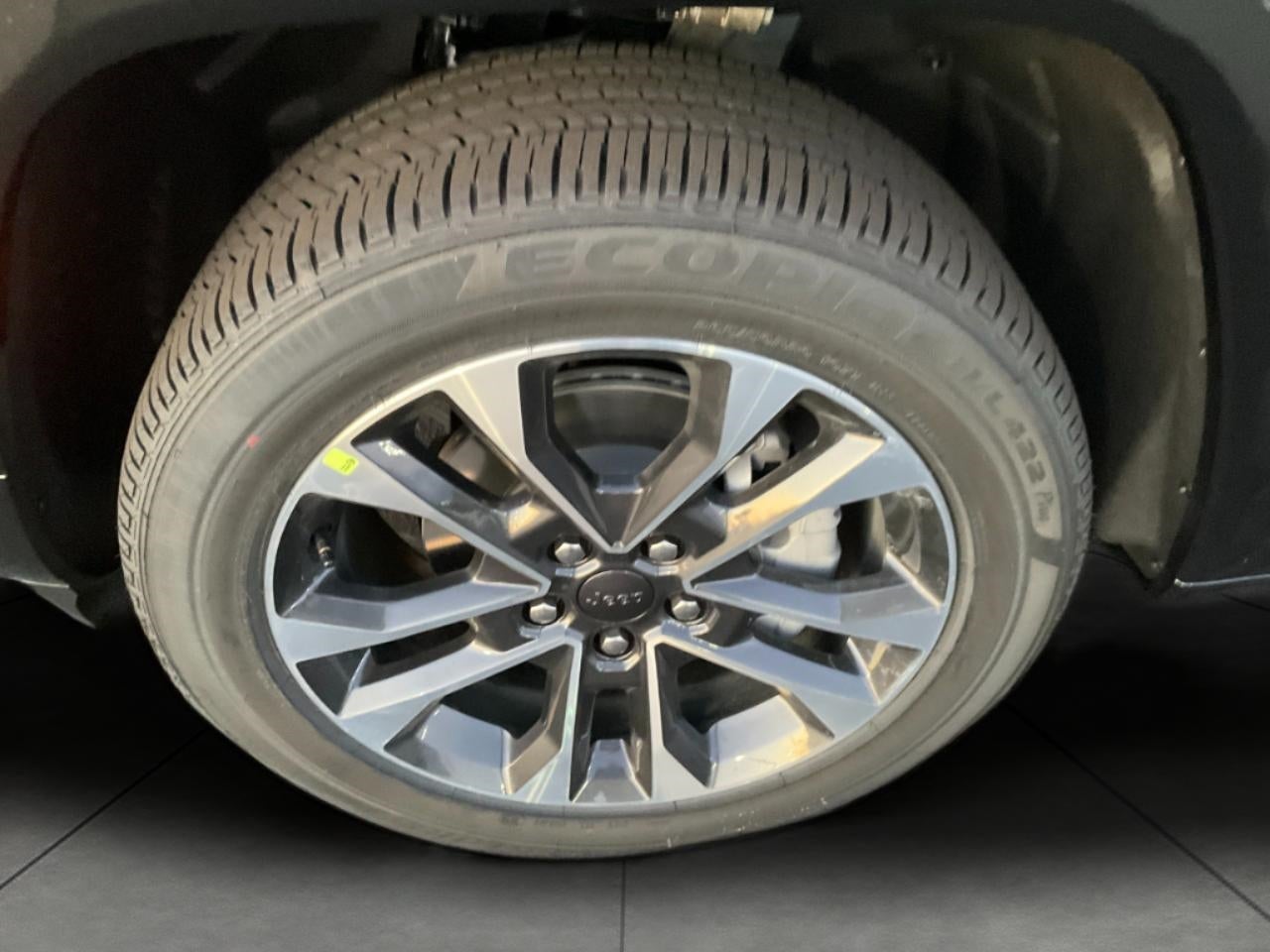 2025 Jeep Grand Cherokee GRAND CHEROKEE OVERLAND 4X4