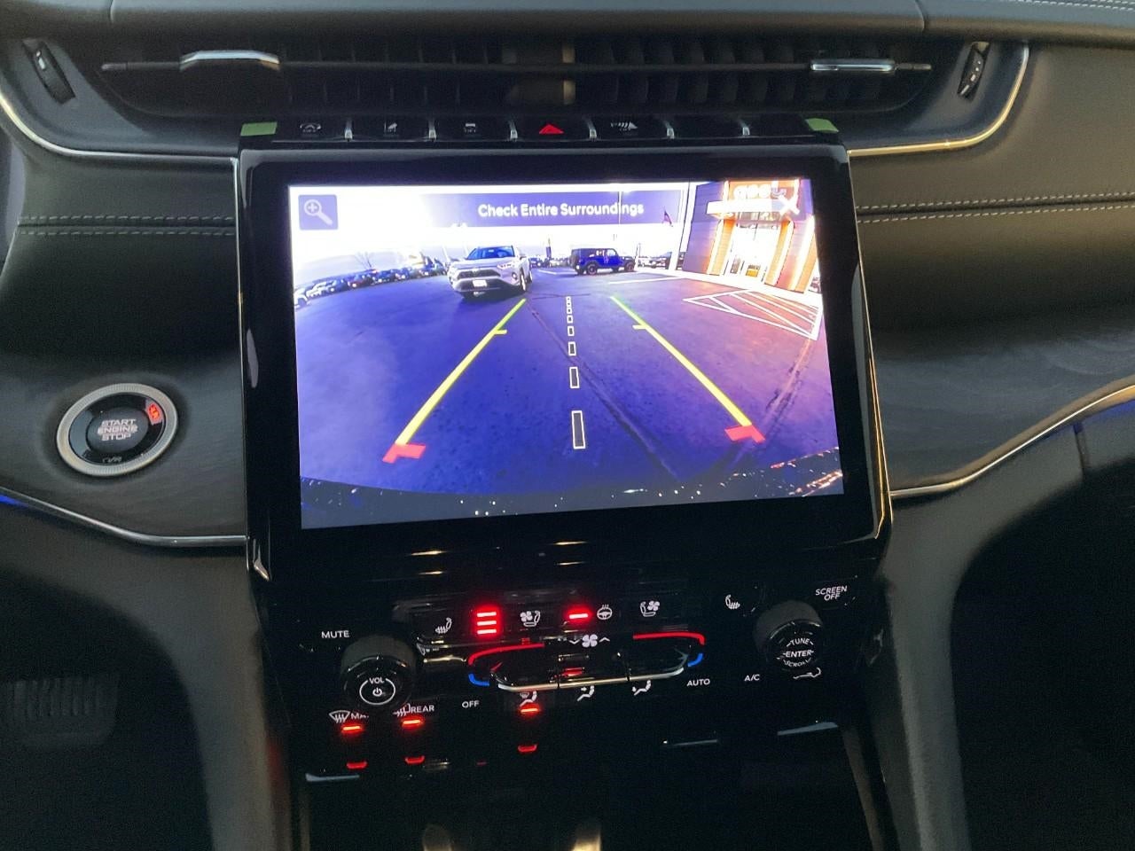 2025 Jeep Grand Cherokee GRAND CHEROKEE OVERLAND 4X4