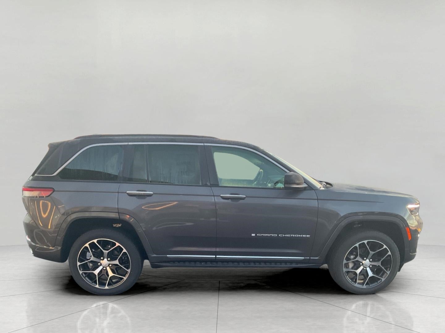 2025 Jeep Grand Cherokee GRAND CHEROKEE SUMMIT RESERVE 4X4