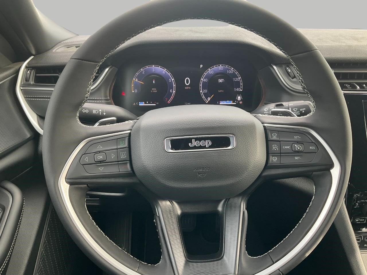 2025 Jeep Grand Cherokee GRAND CHEROKEE L LAREDO X 4X4