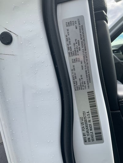 2025 Jeep Grand Cherokee GRAND CHEROKEE L LAREDO X 4X4