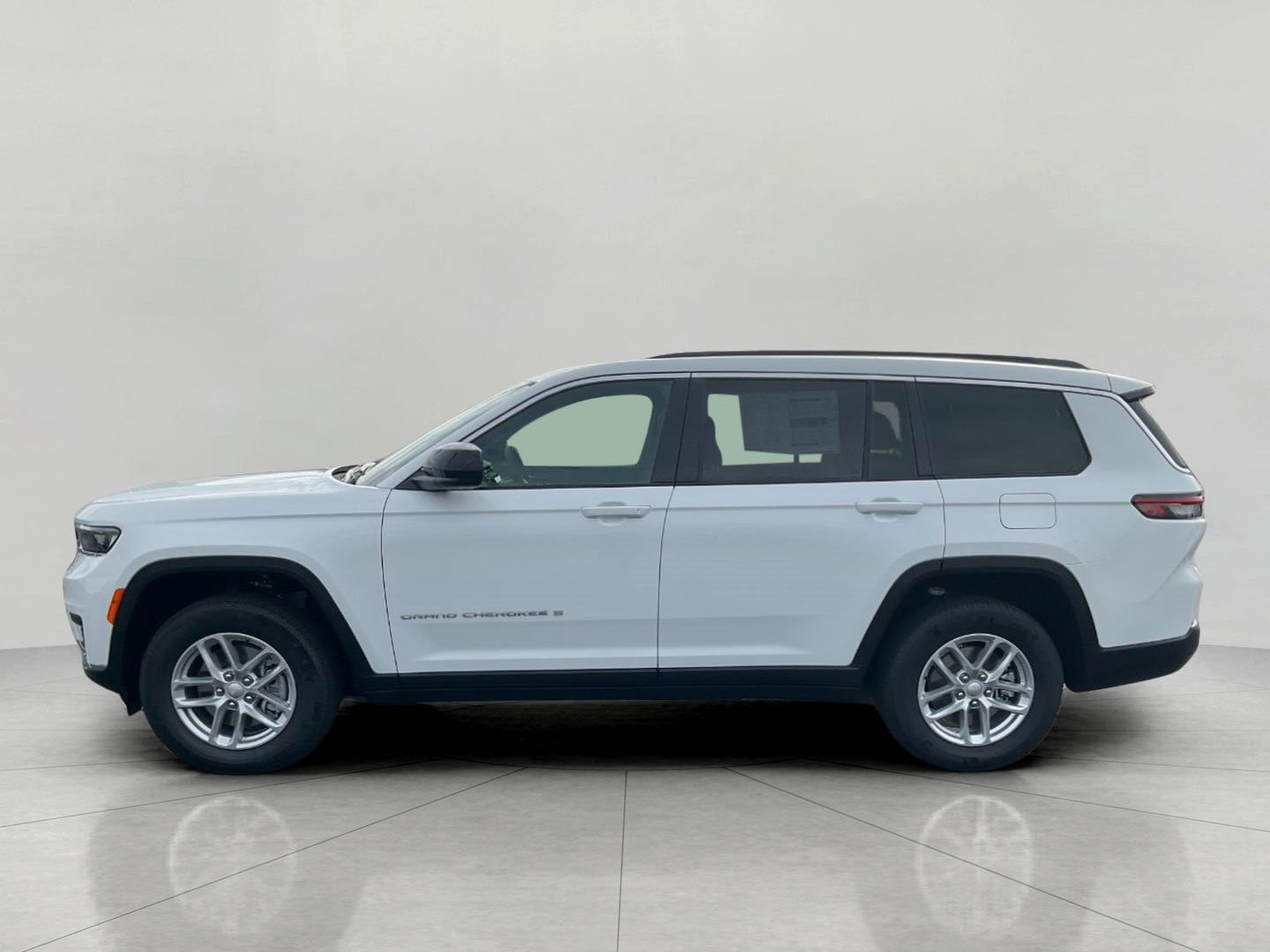 2025 Jeep Grand Cherokee GRAND CHEROKEE L LAREDO X 4X4