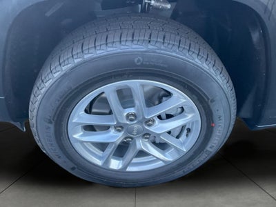 2025 Jeep Grand Cherokee GRAND CHEROKEE L LAREDO X 4X4