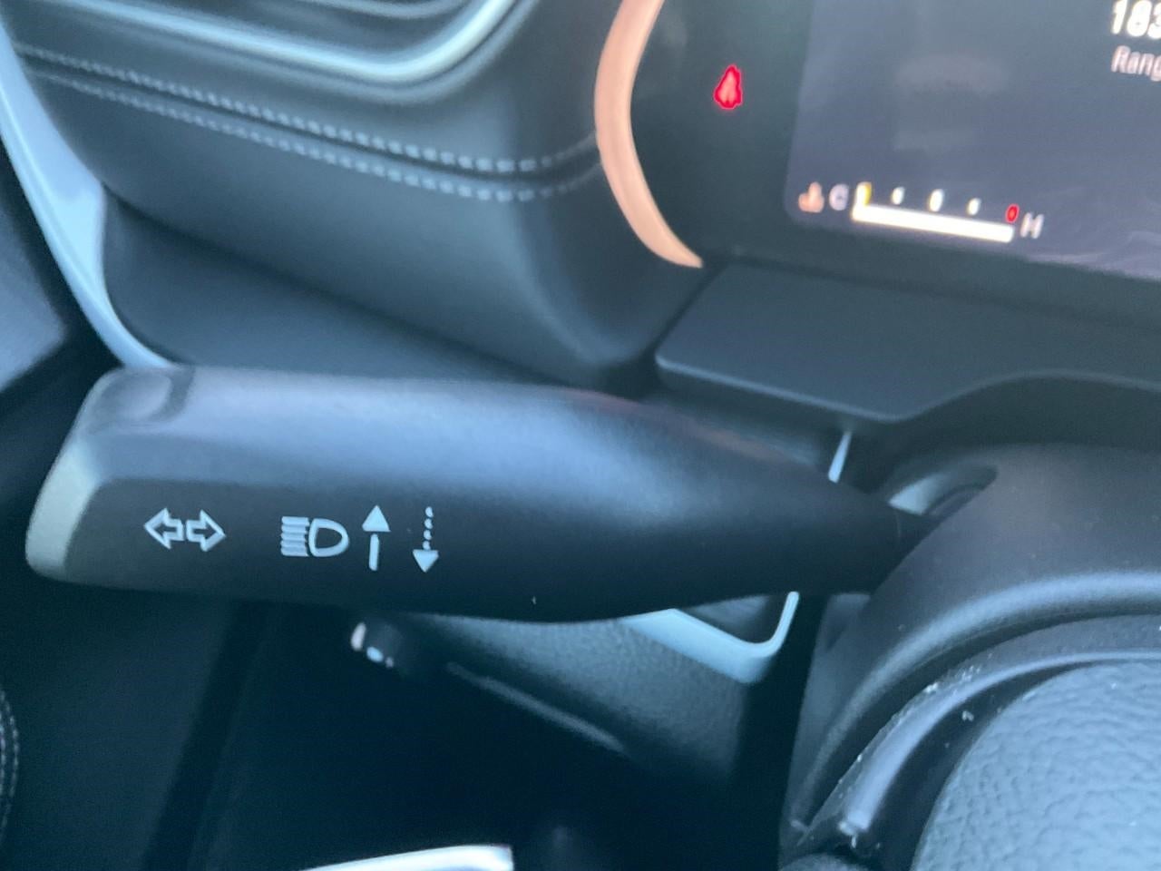 2025 Jeep Grand Cherokee GRAND CHEROKEE L LAREDO X 4X4