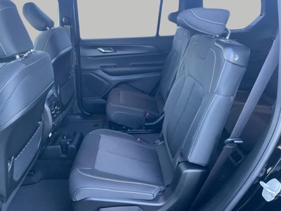 2025 Jeep Grand Cherokee GRAND CHEROKEE L LAREDO X 4X4