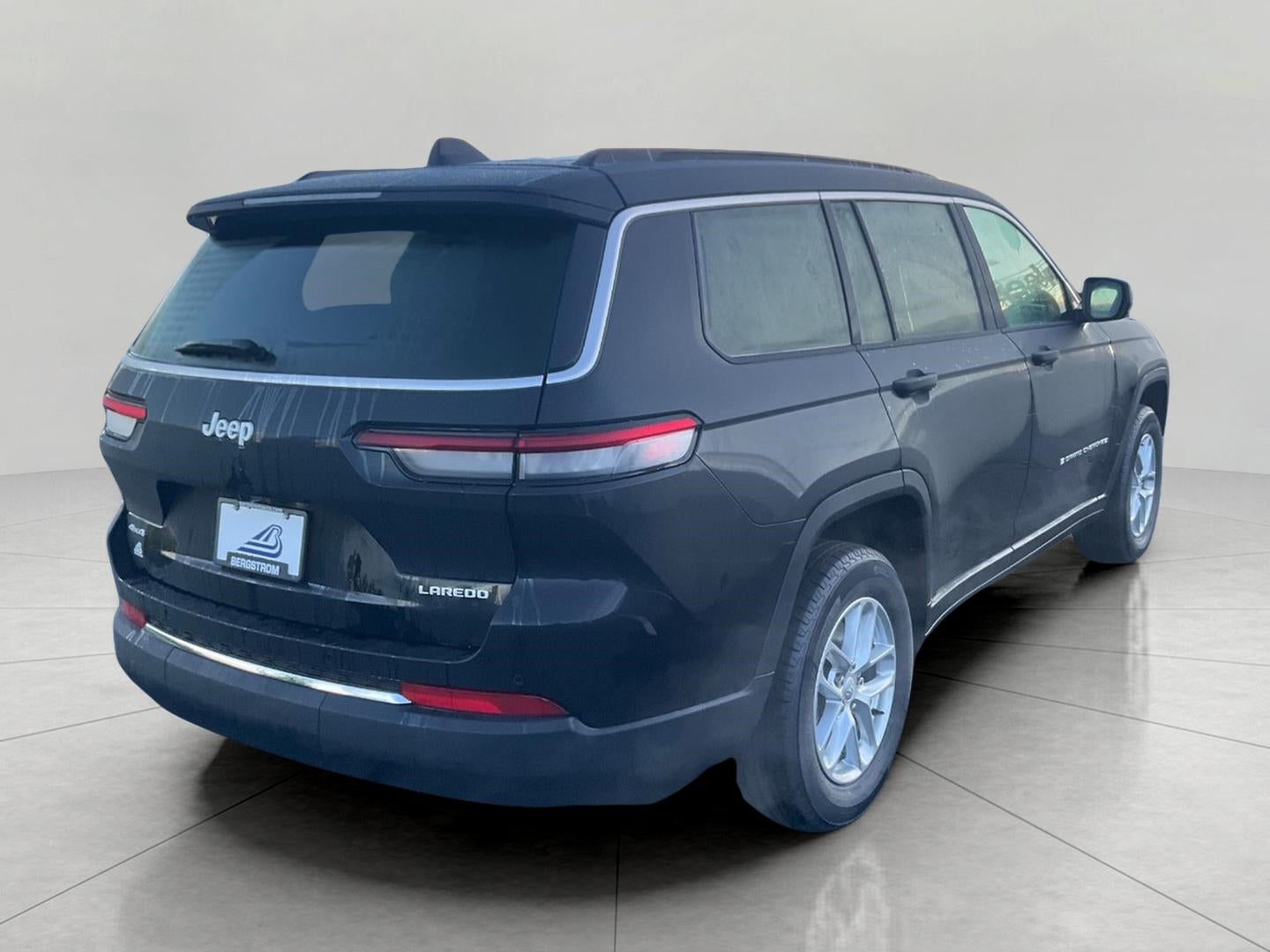 2025 Jeep Grand Cherokee GRAND CHEROKEE L LAREDO X 4X4