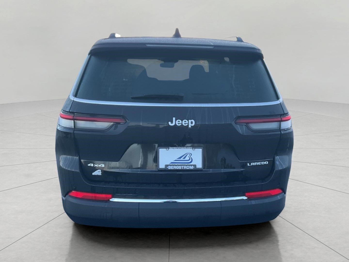 2025 Jeep Grand Cherokee GRAND CHEROKEE L LAREDO X 4X4