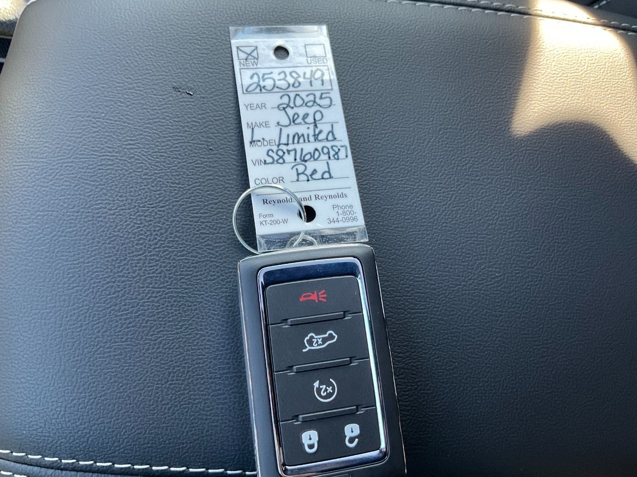 2025 Jeep Grand Cherokee GRAND CHEROKEE L LIMITED 4X4