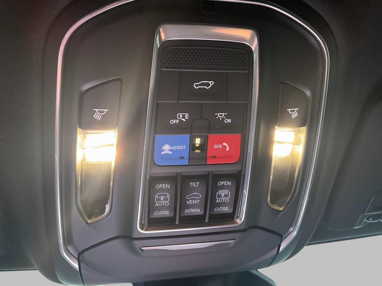 2025 Jeep Grand Cherokee GRAND CHEROKEE L LIMITED 4X4