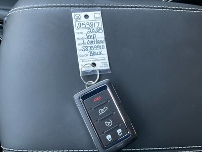 2025 Jeep Grand Cherokee GRAND CHEROKEE L OVERLAND 4X4