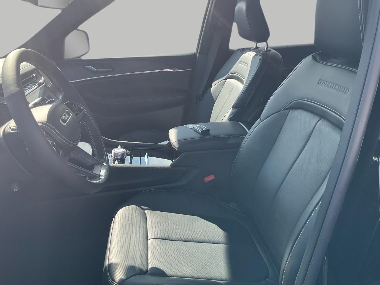 2025 Jeep Grand Cherokee GRAND CHEROKEE L OVERLAND 4X4