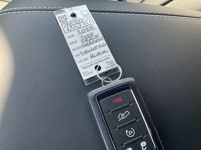 2025 Jeep Grand Cherokee GRAND CHEROKEE L OVERLAND 4X4