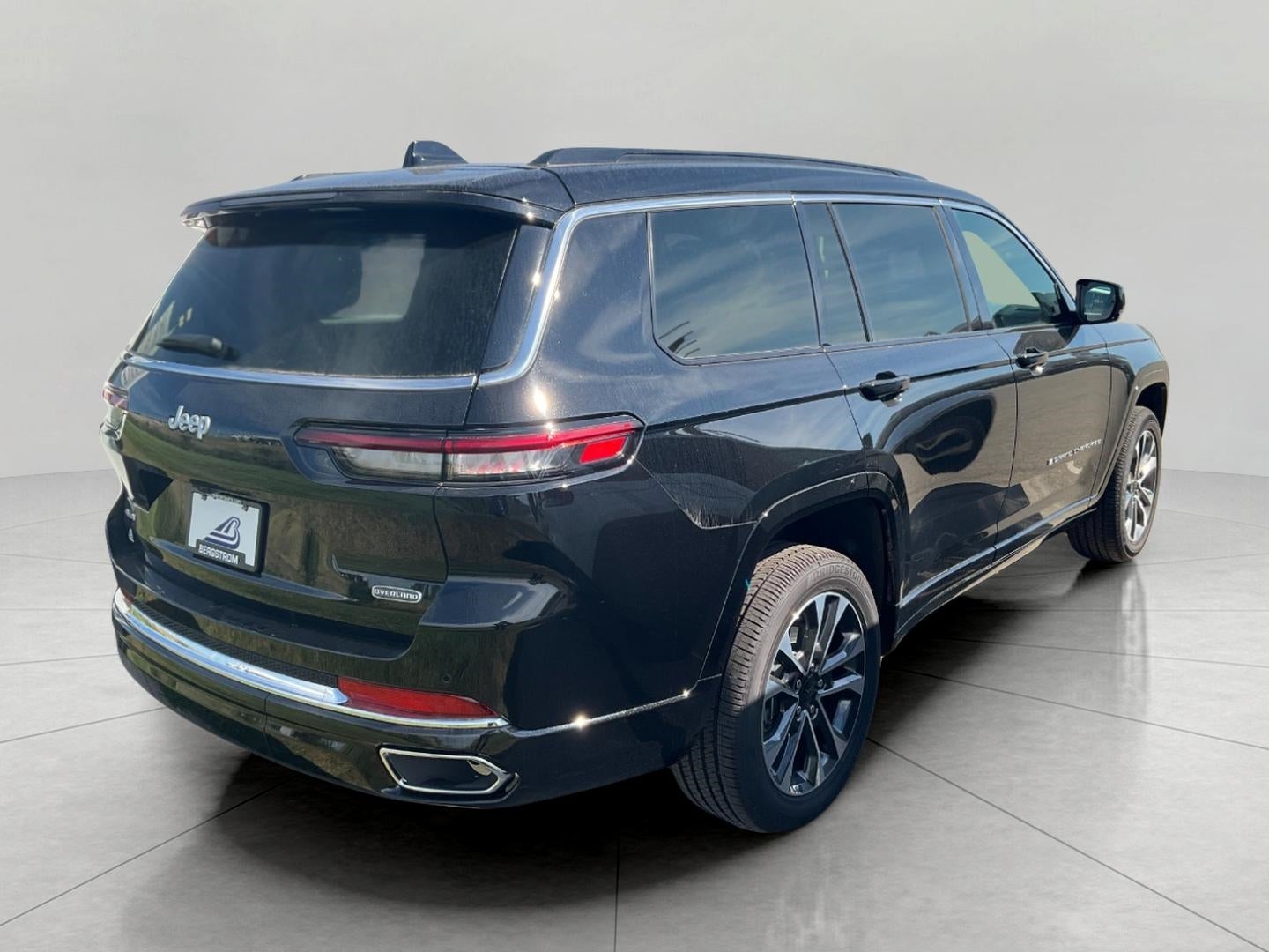 2025 Jeep Grand Cherokee GRAND CHEROKEE L OVERLAND 4X4