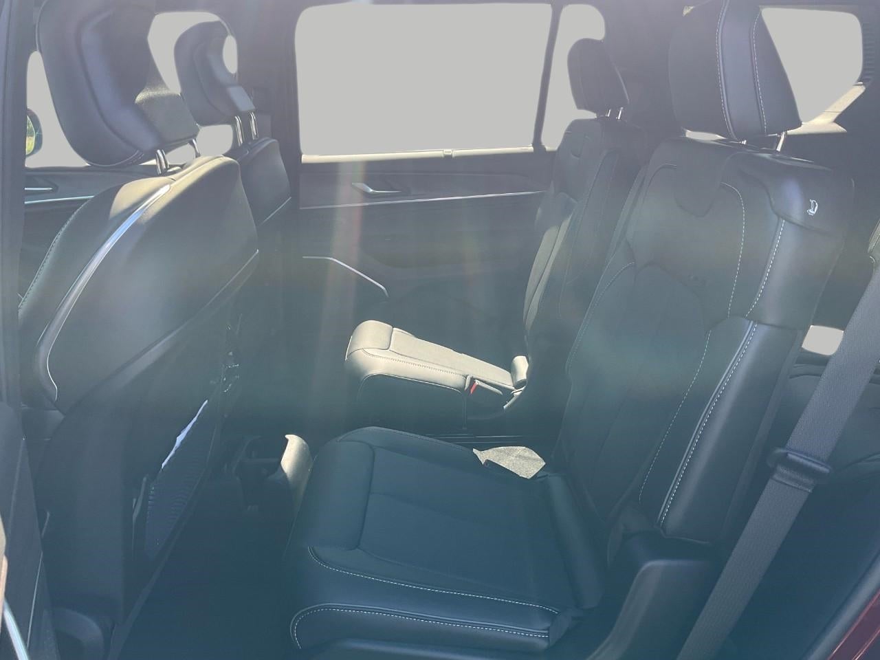 2025 Jeep Grand Cherokee GRAND CHEROKEE L OVERLAND 4X4