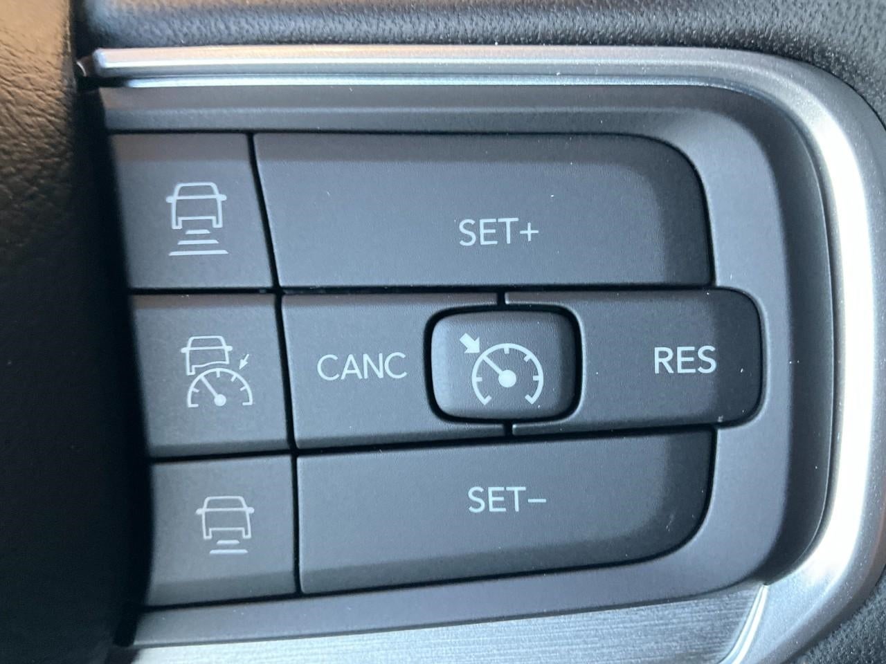 2025 Jeep Wagoneer WAGONEER OVERLAND 4X4