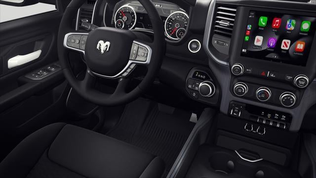 2027 RAM 1500 RAM 1500 EXPRESS CREW CAB 4X4 5'7' BOX