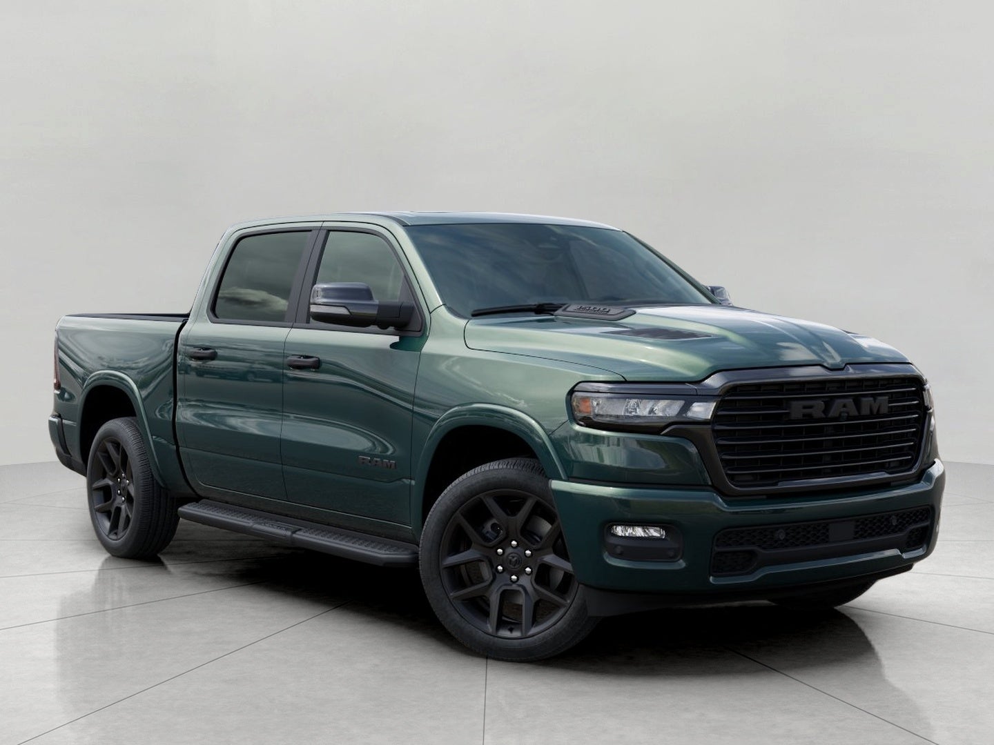 2026 RAM 1500 Laramie 4x4 Crew Cab 5'7's photo