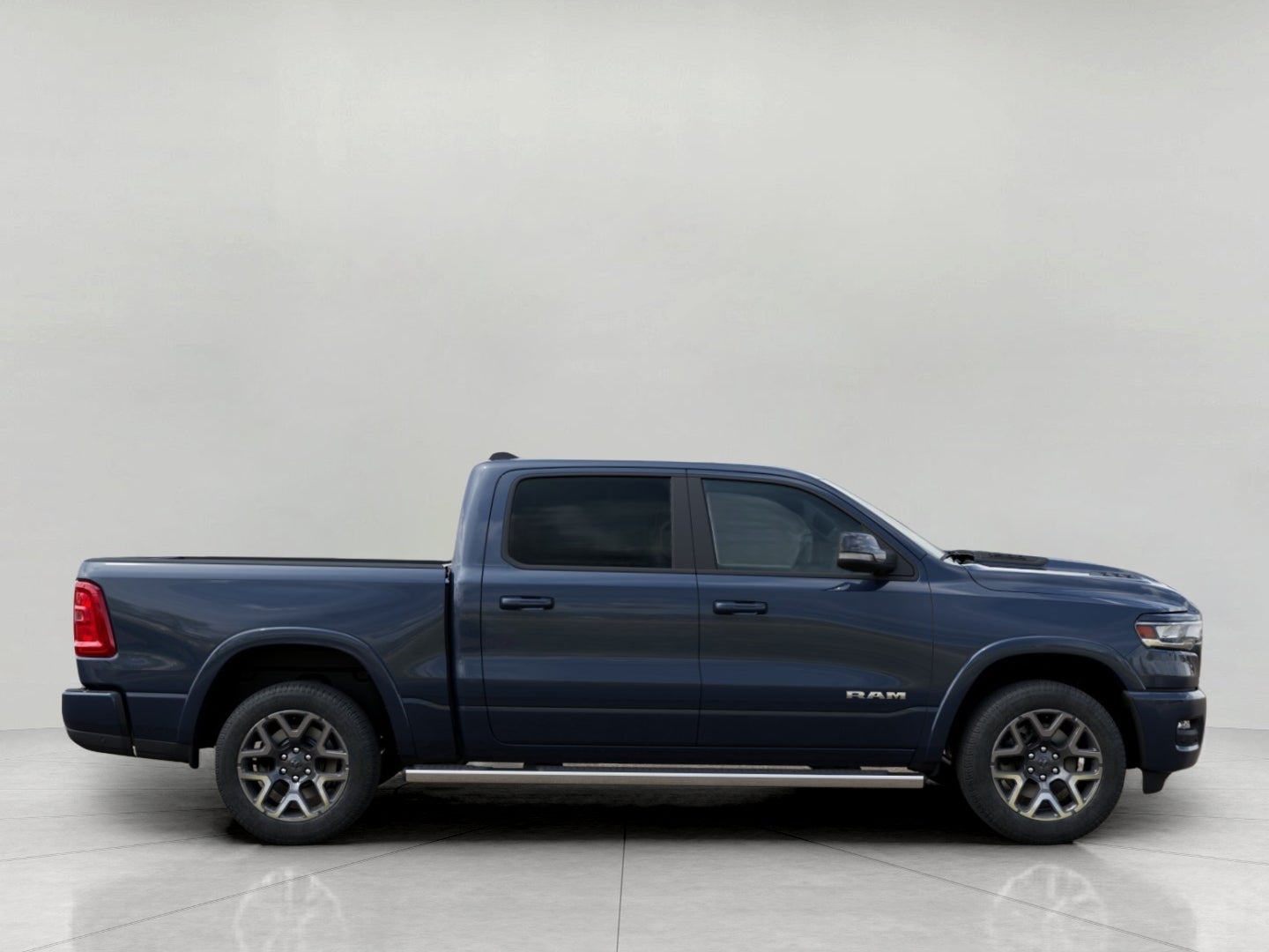 2027 RAM 1500 RAM 1500 LARAMIE CREW CAB 4X4 5'7' BOX