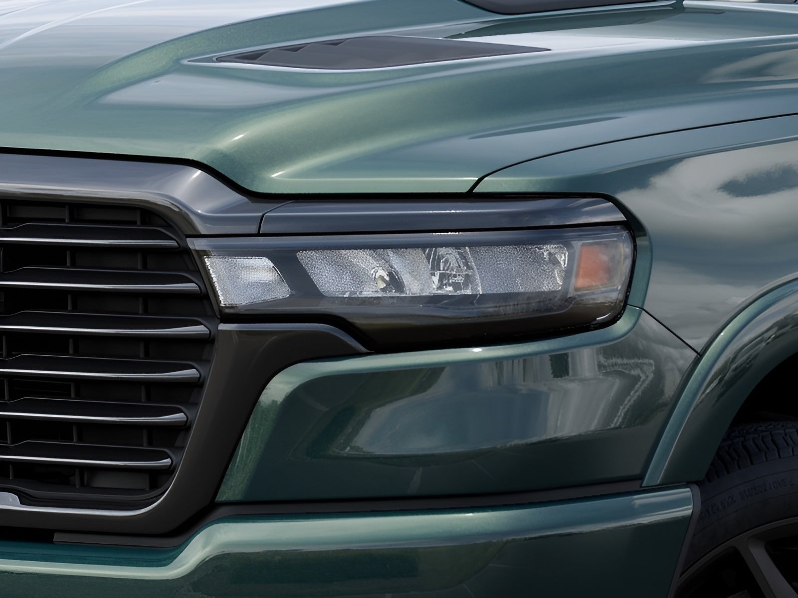 2026 RAM Ram 1500 RAM 1500 LARAMIE CREW CAB 4X4 5'7' BOX