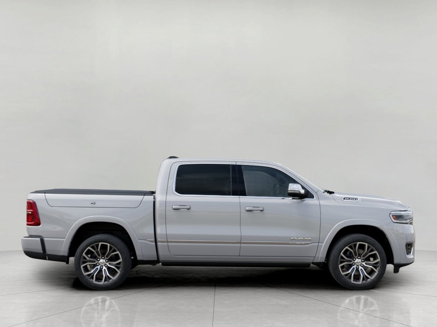 2026 RAM 1500 Tungsten Crew Cab 4x4 5'7' Box