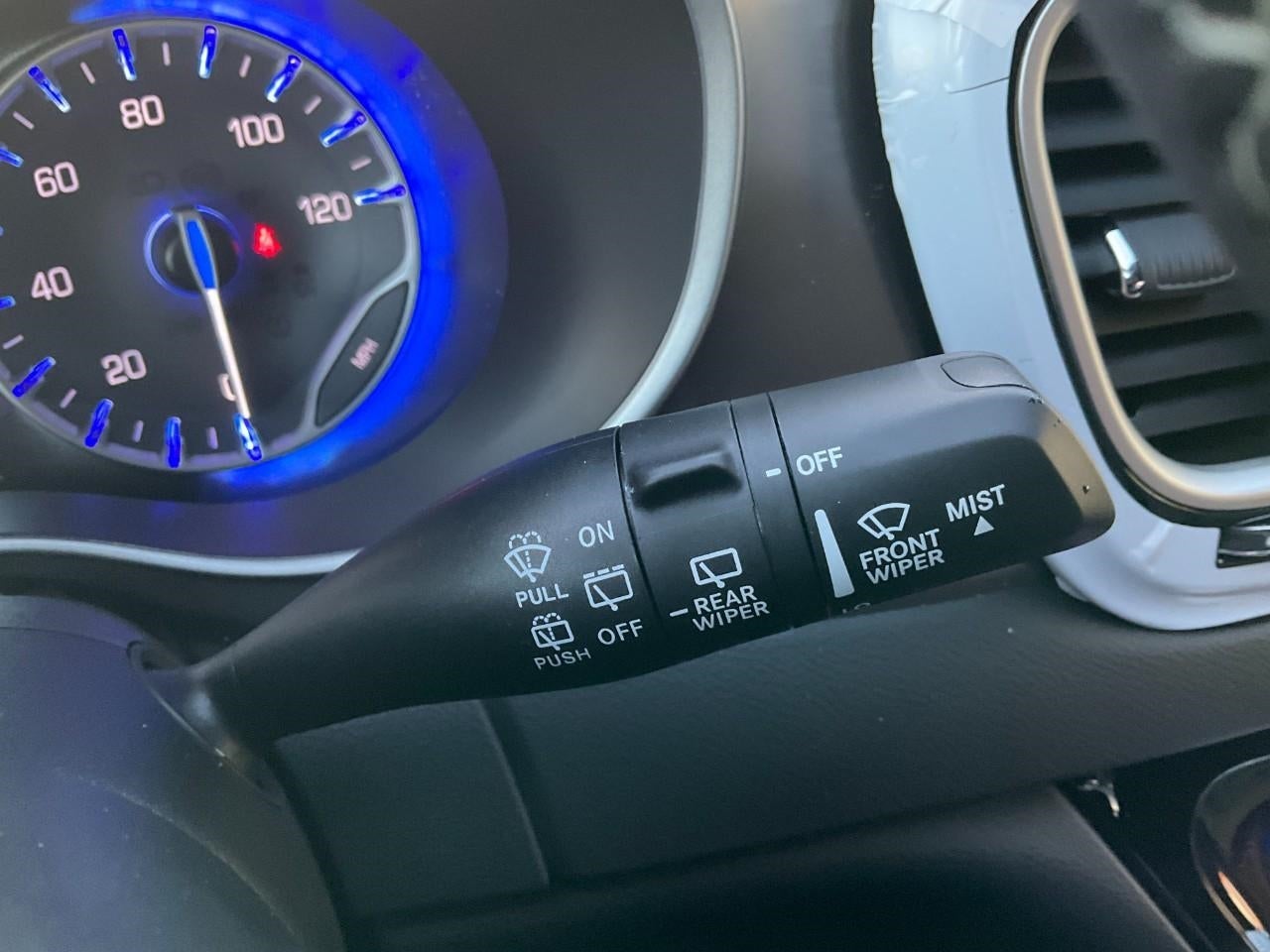 2026 Chrysler Voyager VOYAGER LX