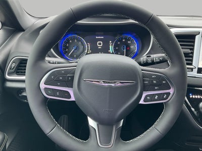 2026 Chrysler Voyager VOYAGER LX