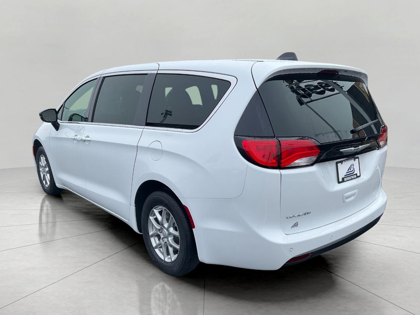 2026 Chrysler Voyager VOYAGER LX