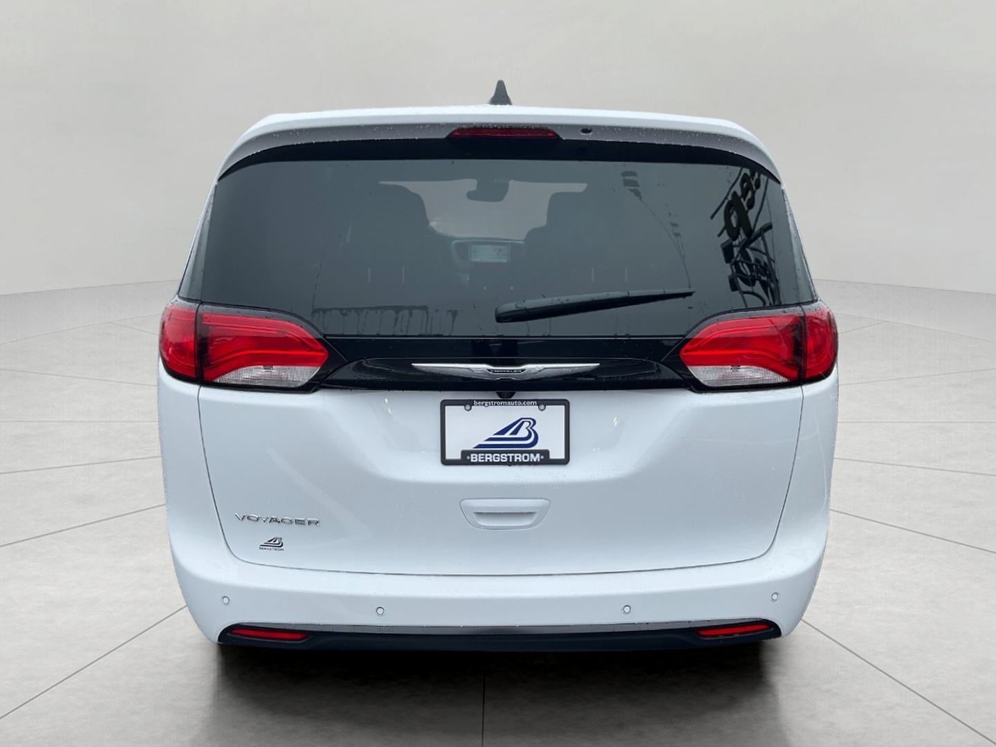 2026 Chrysler Voyager VOYAGER LX