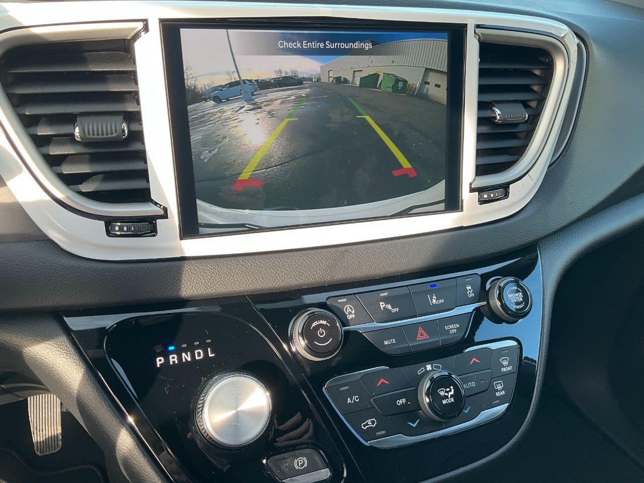 2026 Chrysler Voyager VOYAGER LX