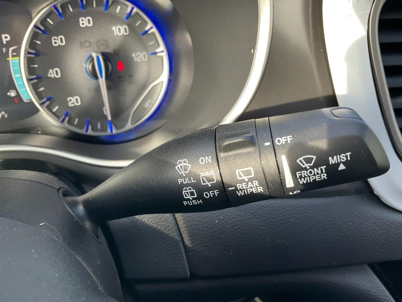 2026 Chrysler Voyager VOYAGER LX