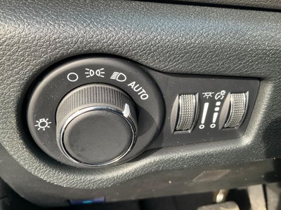 2026 Chrysler Voyager VOYAGER LX