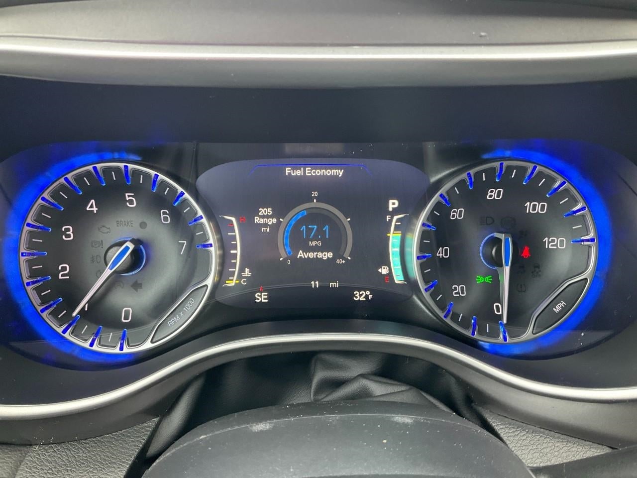 2026 Chrysler Voyager VOYAGER LX