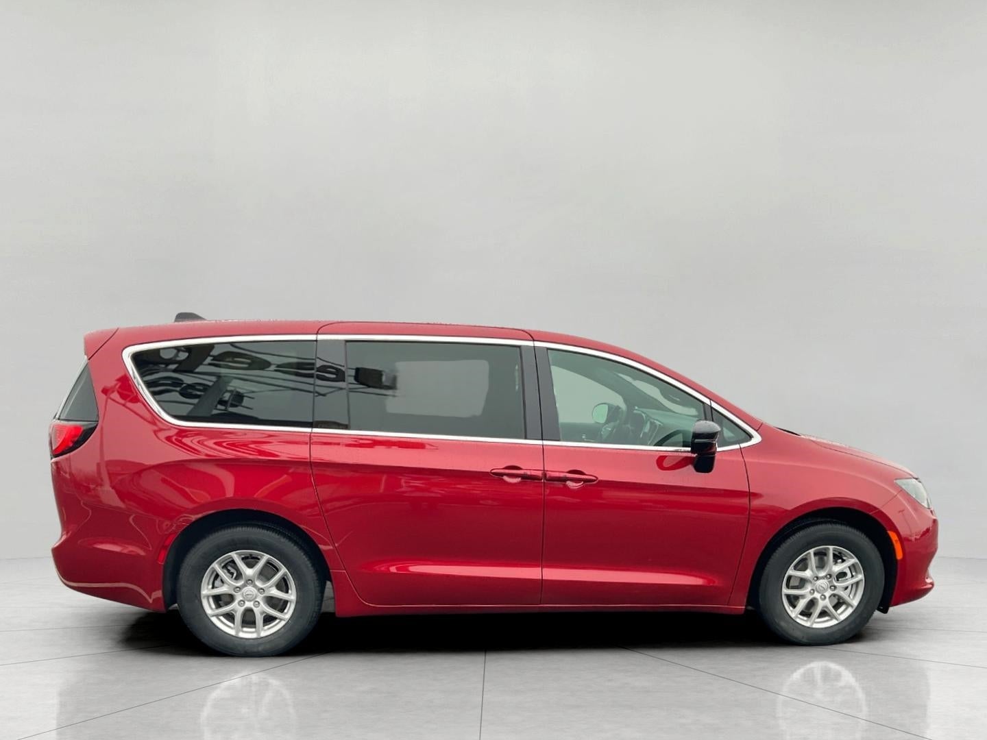 2026 Chrysler Voyager VOYAGER LX