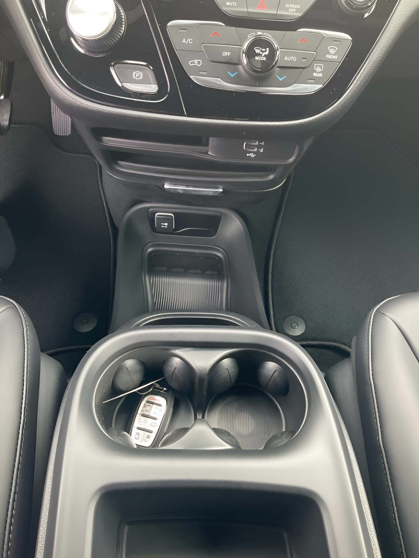 2026 Chrysler Voyager VOYAGER LX