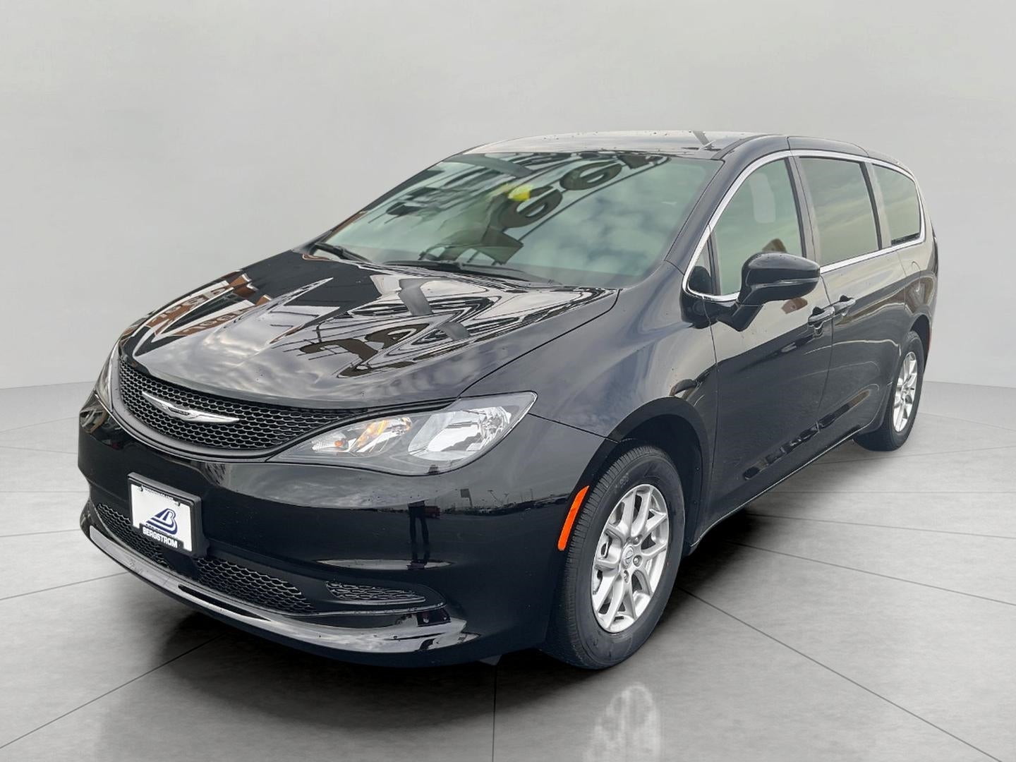 2026 Chrysler Voyager VOYAGER LX