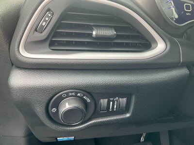 2026 Chrysler Voyager VOYAGER LX