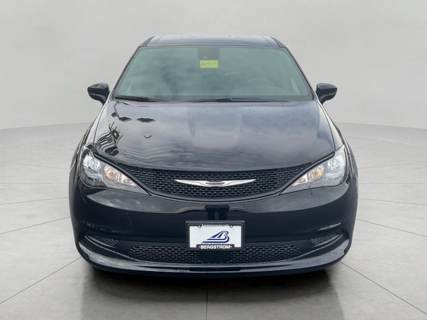 2026 Chrysler Voyager VOYAGER LX