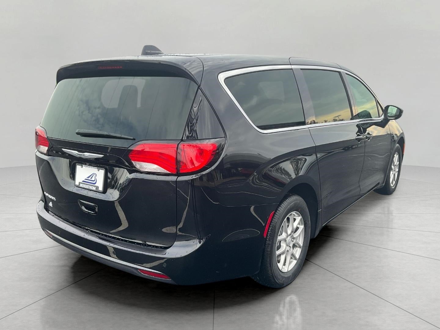 2026 Chrysler Voyager VOYAGER LX