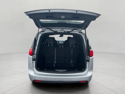 2026 Chrysler Voyager VOYAGER LX