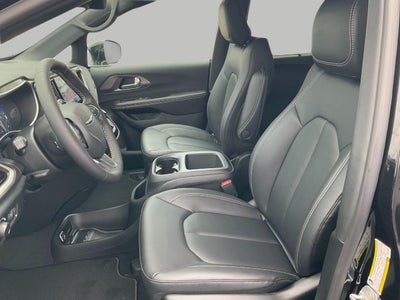 2026 Chrysler Voyager VOYAGER LX