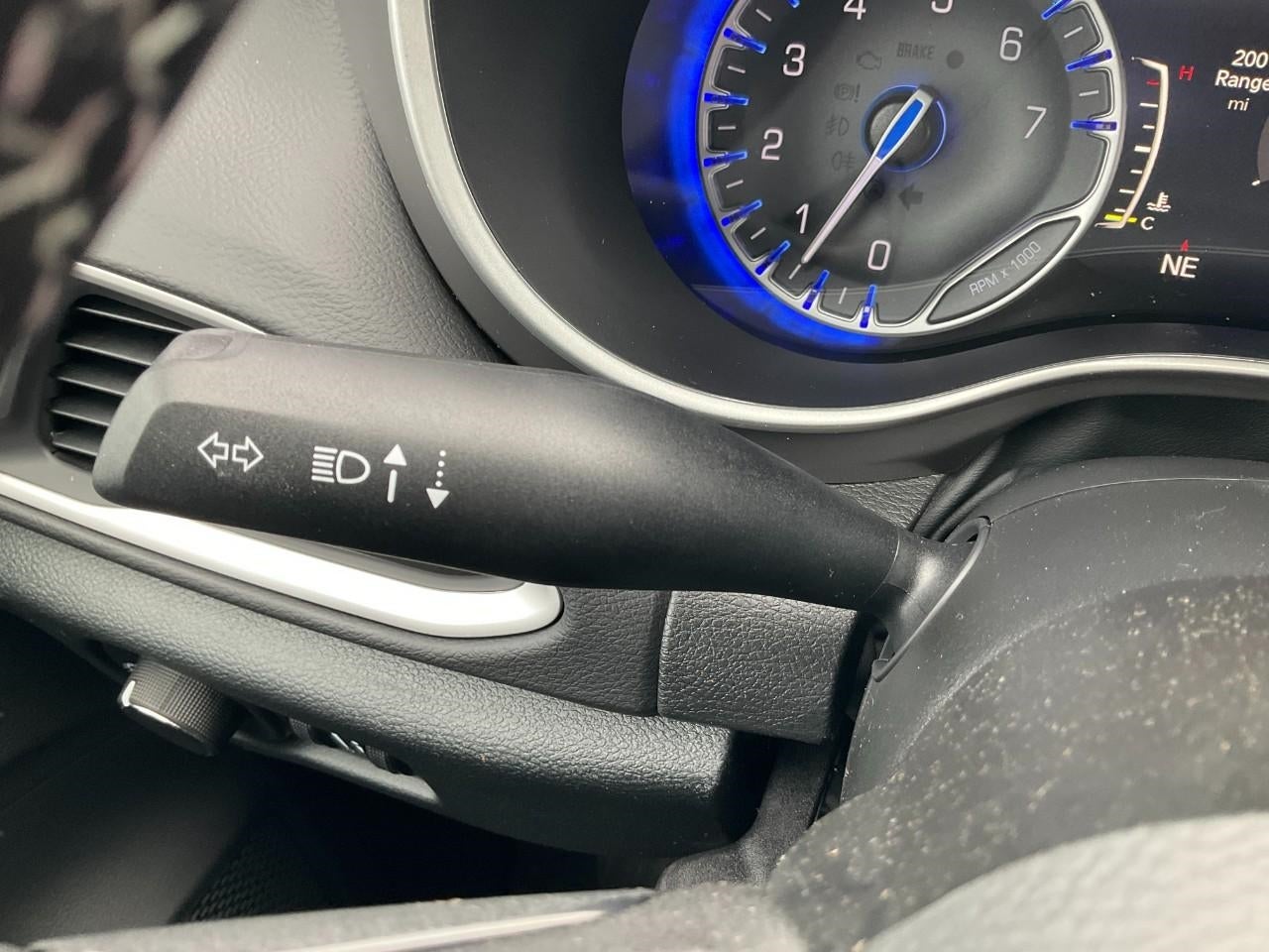 2026 Chrysler Voyager VOYAGER LX