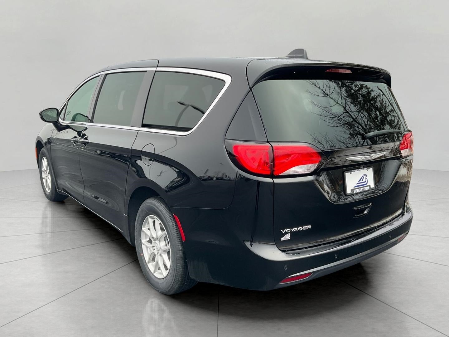 2026 Chrysler Voyager VOYAGER LX